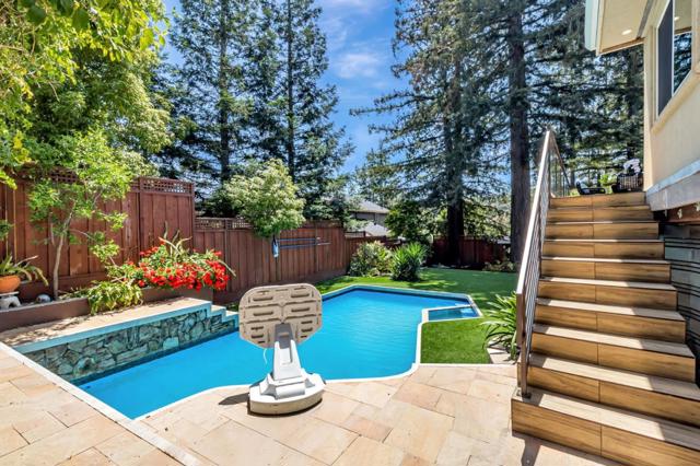 3119 Oak Knoll Drive, Redwood City CA: https://media.crmls.org/mediaz/d7560644-d428-4d0a-85f2-72d62bbf381a.jpg