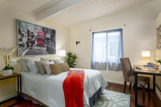 2037 Harding Avenue, San Mateo CA: https://media.crmls.org/mediaz/d7563e47-36d4-47c6-a6cf-c1a98fc829bc.jpg
