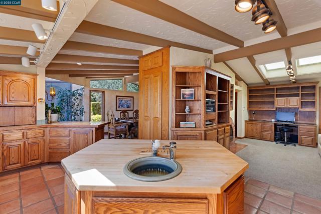 1176 Brown Ave, Lafayette CA: https://media.crmls.org/mediaz/d756c015-c7c7-4b77-8e76-9f2df51128dc.jpg