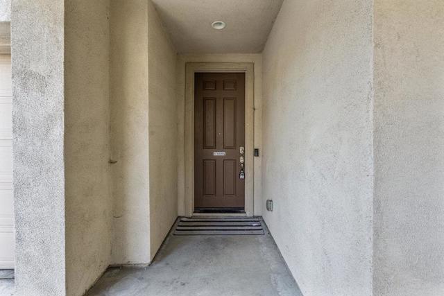 130 Lusitano Way, Gilroy CA: https://media.crmls.org/mediaz/d7583a46-9b33-482a-b686-feee44e02bbd.jpg