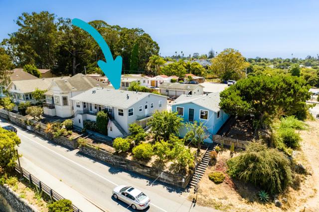 108 W Cliff Drive, Santa Cruz CA: https://media.crmls.org/mediaz/d75925fa-ed1b-43f4-affe-a037487618df.jpg