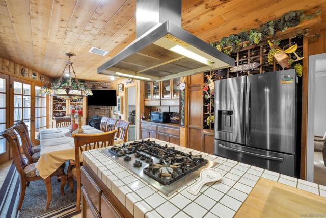 Image 18 of 44 For 11608 Vernette Dr