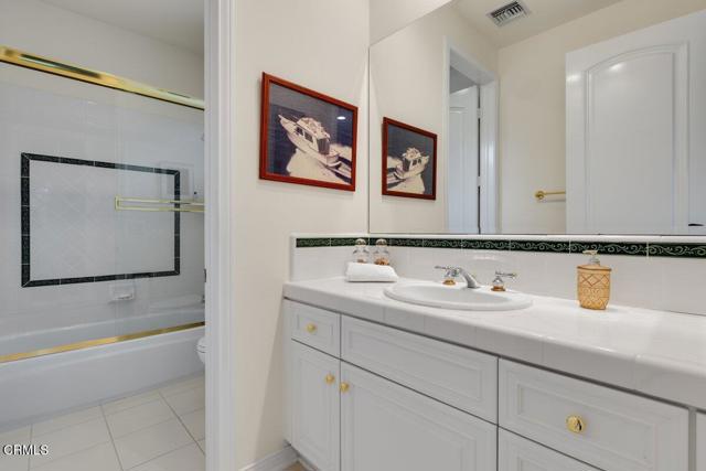 Detail Gallery Image 29 of 57 For 1730 via Aracena, Camarillo,  CA 93010 - 4 Beds | 3/1 Baths