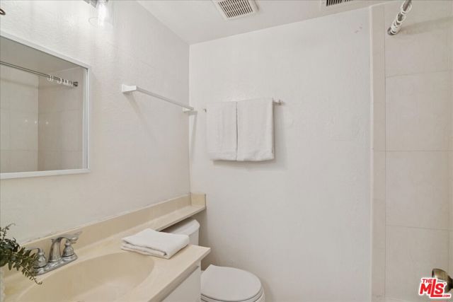 1050 S Garfield Avenue, Monterey Park CA: https://media.crmls.org/mediaz/d75b04de-fbaf-4f92-9034-3892e5a7b674.jpg