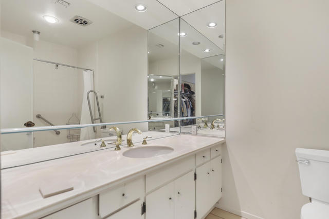 770 S La Mirada Road, Palm Springs CA: https://media.crmls.org/mediaz/d75be394-16c1-42e5-af11-023347c4fdb1.jpg