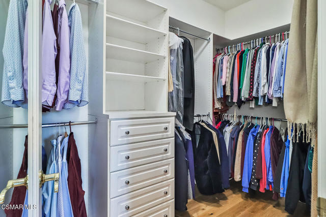 164 Via Sandra, Newbury Park CA: https://media.crmls.org/mediaz/d75be607-db91-46b1-8c47-39a6a1760864.jpg