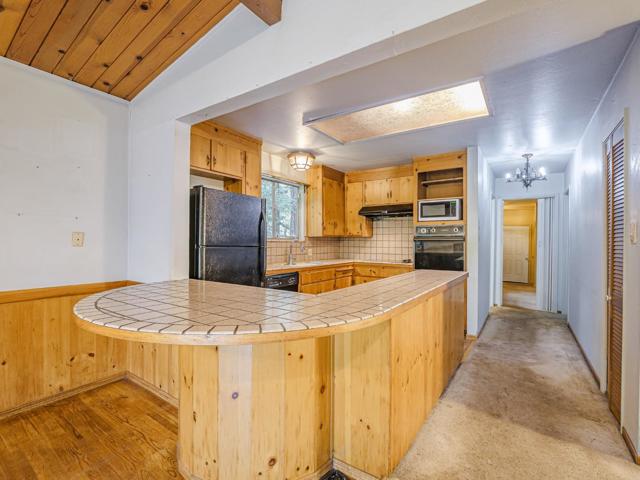 325 Woodland Drive, Scotts Valley CA: https://media.crmls.org/mediaz/d75cb9fb-b45f-455e-be5b-64bac92a9185.jpg