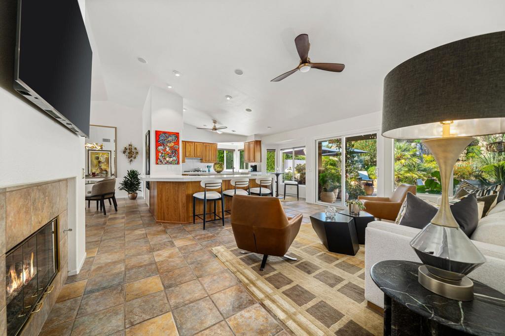 MLS #219136746DA image #12