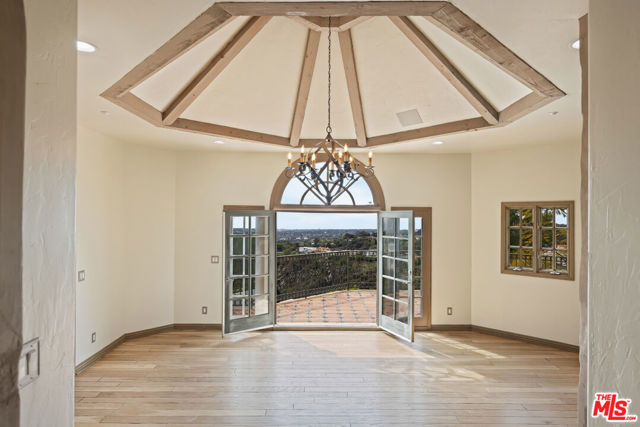 Drew Fenton | 1041 Somera Road Los Angeles CA | MLS: 7410994 Drew Fenton | 1041 Somera Road Los Angeles CA | MLS: 7410994