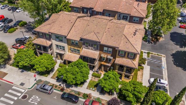 483 Rialto, San Jose CA: https://media.crmls.org/mediaz/d75d91eb-2bb7-48af-b515-b04fa4e625c9.jpg