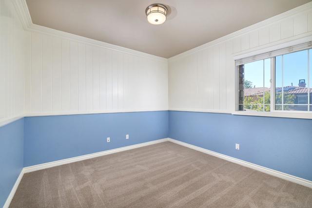15504 Paseo Del Sur, San Diego CA: https://media.crmls.org/mediaz/d75da44a-3fe9-4936-8281-56624744897c.jpg