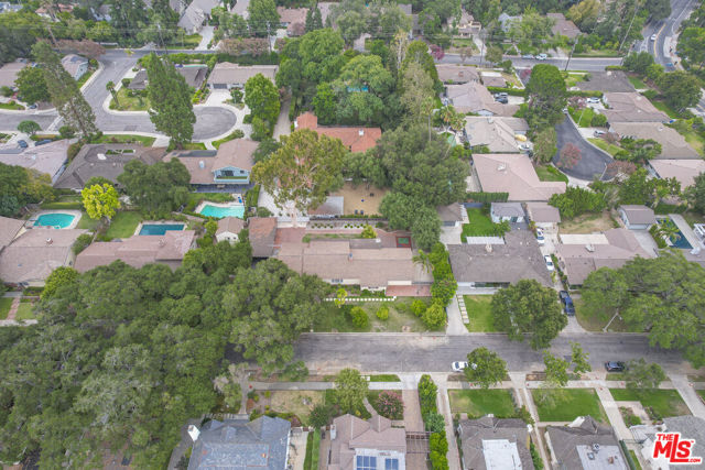520 Winthrop Road, San Marino CA: https://media.crmls.org/mediaz/d75eebc5-ee9b-45e8-b0f4-e43e46444c74.jpg