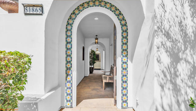 51865 Via Bendita, La Quinta CA: https://media.crmls.org/mediaz/d75f4548-bd5d-468e-b1a9-570a956a78be.jpg