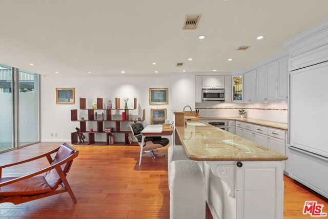 2170 Century Parkway, Los Angeles CA: https://media.crmls.org/mediaz/d7603697-9dae-4960-b87b-2204fdda1b7c.jpg