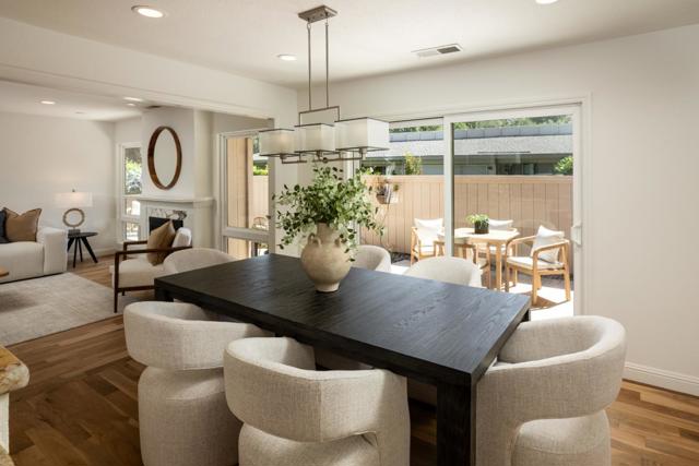 4 Bay Tree Lane, Los Altos CA: https://media.crmls.org/mediaz/d76255e6-4202-4cd6-a499-b3ff3a55995f.jpg