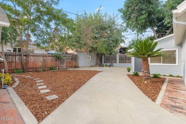 3851 Blanche Street, Pasadena CA: https://media.crmls.org/mediaz/d76357ef-9915-4b3c-b0f1-70cf21a0bbce.jpg