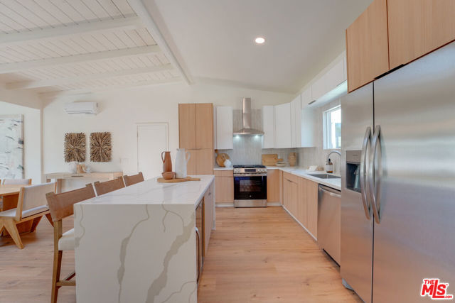 1981 Wilbur Avenue, San Diego CA: https://media.crmls.org/mediaz/d763b137-0d92-4f78-a851-d696be497618.jpg