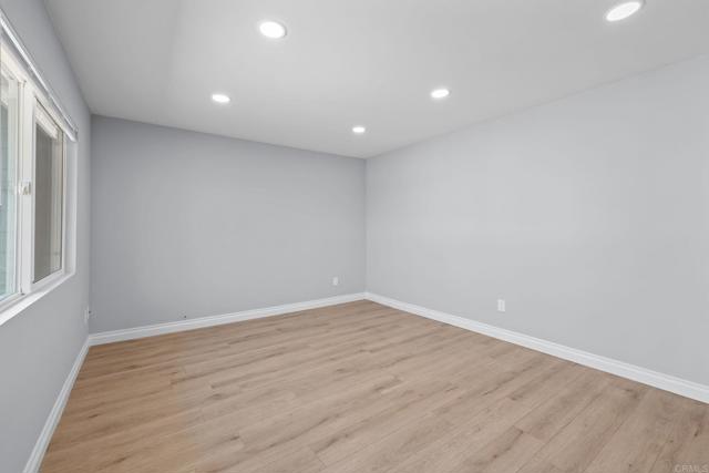 Detail Gallery Image 12 of 65 For 11153 Acaso Way, –,  CA 92126 - 4 Beds | 3 Baths