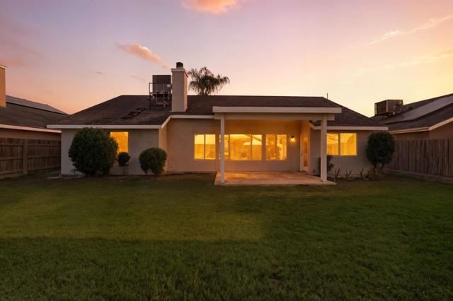 612 Saffron Street, Hanford CA: https://media.crmls.org/mediaz/d7642a61-c76a-4b2d-bb5f-bd940135f1dc.jpg