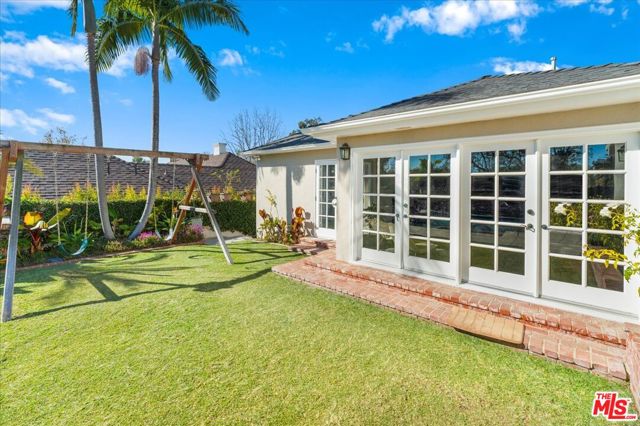 314 S Glenroy Avenue, Los Angeles CA: https://media.crmls.org/mediaz/d7644e4e-a0f7-46eb-a9df-a19a85f7ccea.jpg