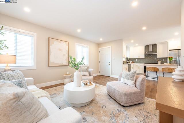 41327 Erma Ave, Fremont CA: https://media.crmls.org/mediaz/d7665a5a-e8ec-430f-ad58-c773ffbe4fed.jpg