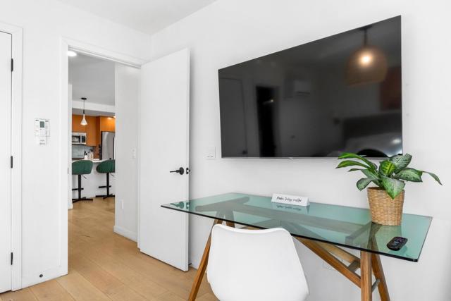 208 Capitola Avenue, Capitola CA: https://media.crmls.org/mediaz/d768bd2e-175c-4880-bad3-7dadc001b90a.jpg