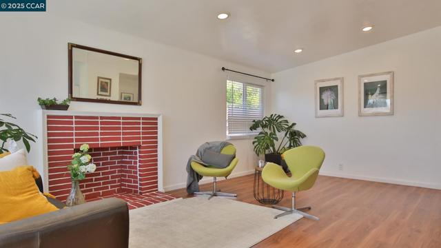 1209 Miner Ave, San Pablo CA: https://media.crmls.org/mediaz/d769292b-5ef8-4201-87d5-2aff1f62cdb7.jpg