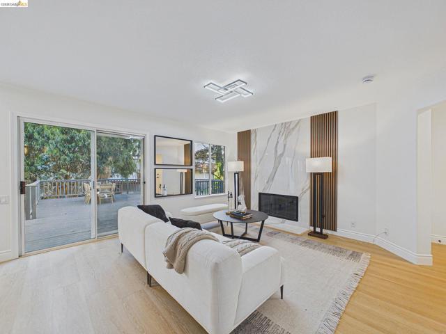 Image 15 of 60 For 2392 Austin Ct