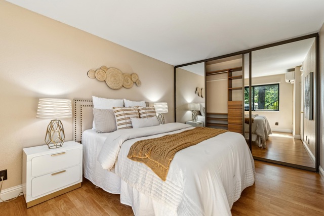 213 Ladera Plz, Union City CA: https://media.crmls.org/mediaz/d76a5f5a-86f5-48e8-8b93-00eec269b5b0.jpg