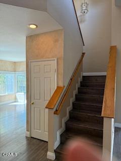 15437 Braun Court, Moorpark CA: https://media.crmls.org/mediaz/d76b86cf-6652-4ae9-823e-1c345bec79ce.jpg