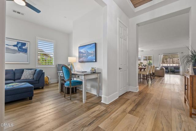 Detail Gallery Image 8 of 53 For 9700 Kingsport Pl, Bakersfield,  CA 93306 - 2 Beds | 2/1 Baths