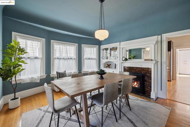 737 61st St, Oakland CA: https://media.crmls.org/mediaz/d76ca8d2-d37e-49a2-9dcb-0011dc8c08d4.jpg