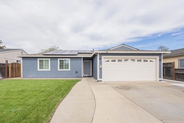 8340 Forest Street, Gilroy CA: https://media.crmls.org/mediaz/d76dbe80-916d-4772-b335-f4ed27a68bef.jpg