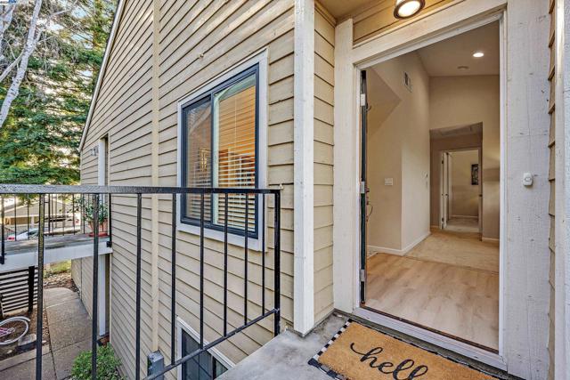 254 Eastridge Dr, San Ramon CA: https://media.crmls.org/mediaz/d76e14b6-fe2f-49c5-964e-4461c4ebae01.jpg