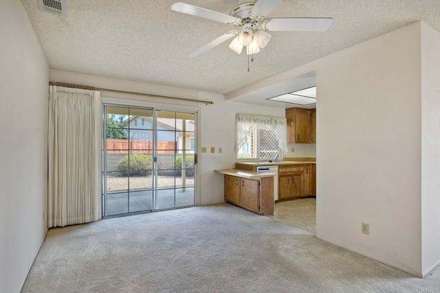 Detail Gallery Image 14 of 41 For 2219 El Rancho Cir, Hemet,  CA 92545 - 2 Beds | 2 Baths