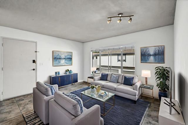 Detail Gallery Image 4 of 29 For 3448 Seabreeze Walk, Oceanside,  CA 92056 - 2 Beds | 1 Baths