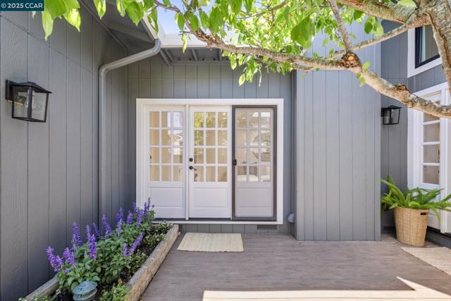 718 AUGUSTA DRIVE, Moraga CA: https://media.crmls.org/mediaz/d7709999-d121-4cd6-ae12-deab8f8955e9.jpg