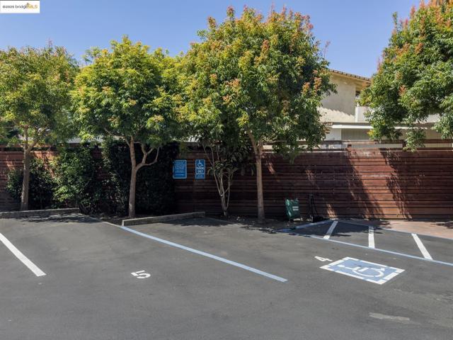 1406 San Pablo Ave, Berkeley CA: https://media.crmls.org/mediaz/d770d1a6-7129-46e8-a0c9-30fd900e14ac.jpg