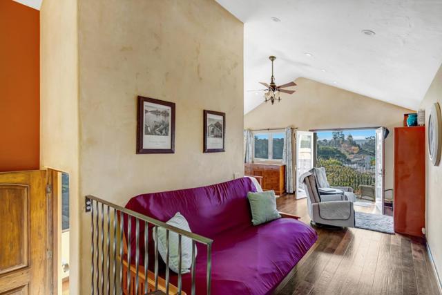 810 Altura Place, Del Rey Oaks CA: https://media.crmls.org/mediaz/d773599b-44d7-498f-8faa-e6740f00a359.jpg