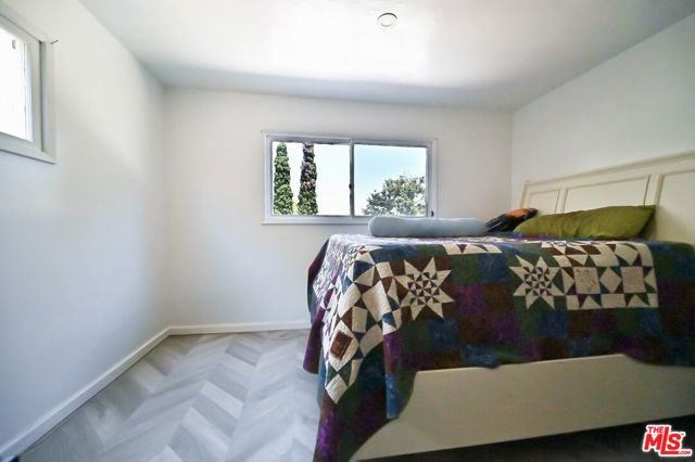 1545 3rd Street, Manhattan Beach CA: https://media.crmls.org/mediaz/d773e558-a859-4d85-b2f1-e24da4ddbec0.jpg