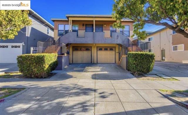 1298 63rd St, Emeryville CA: https://media.crmls.org/mediaz/d77415cf-f6bc-4f0b-b389-e22d46292c01.jpg
