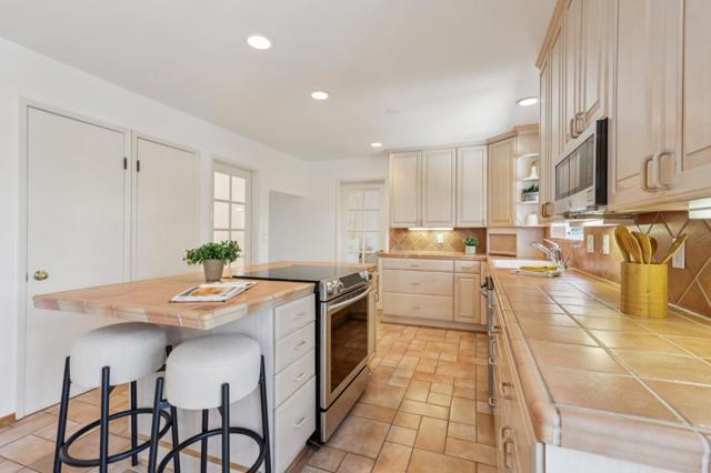 2204 Delvin Way, South San Francisco CA: https://media.crmls.org/mediaz/d77426da-5556-4a50-ad01-d3aa6f750ef3.jpg