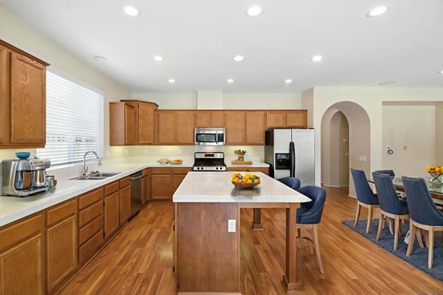 27481 Freedom Ln, Menifee CA: https://media.crmls.org/mediaz/d77590e2-8ba4-433a-991a-55379869e807.jpg