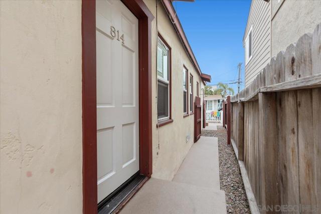 814 16 Pismo Ct., San Diego CA: https://media.crmls.org/mediaz/d77668d0-0b31-4fcb-80ec-34736c91e944.jpg