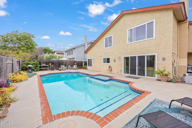 9542 Halifax Street, Ventura CA: https://media.crmls.org/mediaz/d7773ce8-f887-4b79-bfc9-181d20c6cd5d.jpg