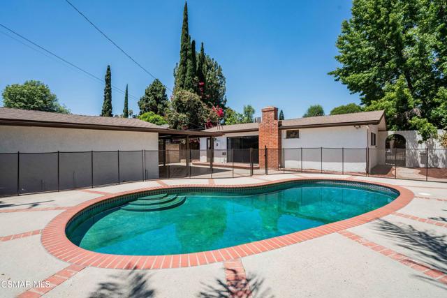 17220 Rinaldi, Granada Hills