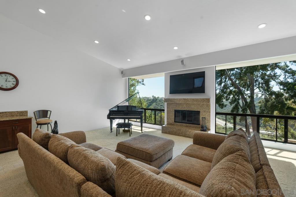 4645 Yerba Santa Drive - photo 7