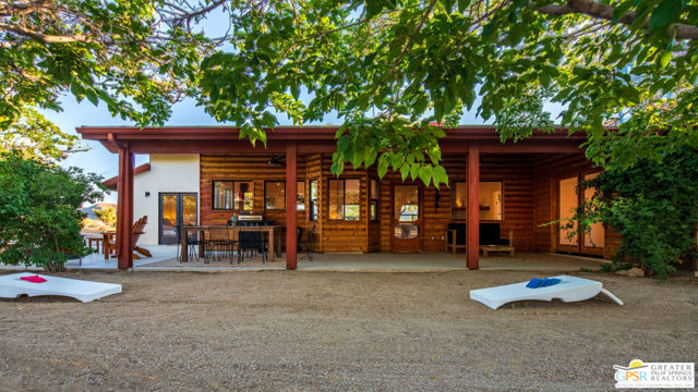 53655 Annie Oakley Road, Pioneertown CA: https://media.crmls.org/mediaz/d778c839-7e17-470f-aea6-5de4cd485632.jpg