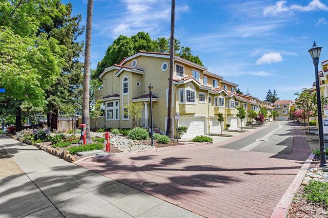 10 Tyrella Court, Mountain View CA: https://media.crmls.org/mediaz/d778cfcf-e59c-46e4-95a9-89d2749b1089.jpg