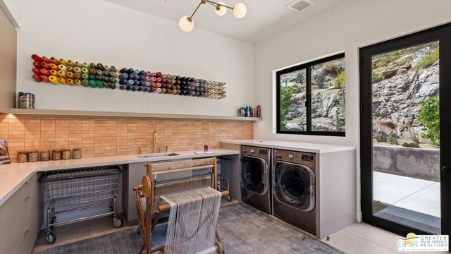 2481 Cahuilla Hills Drive, Palm Springs, CA 92264